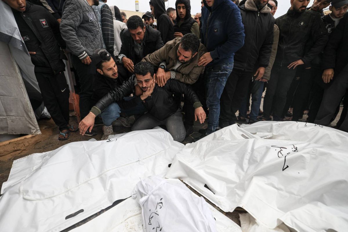 'Harrowing': WHO decries deadly strike on Gaza refugee camp