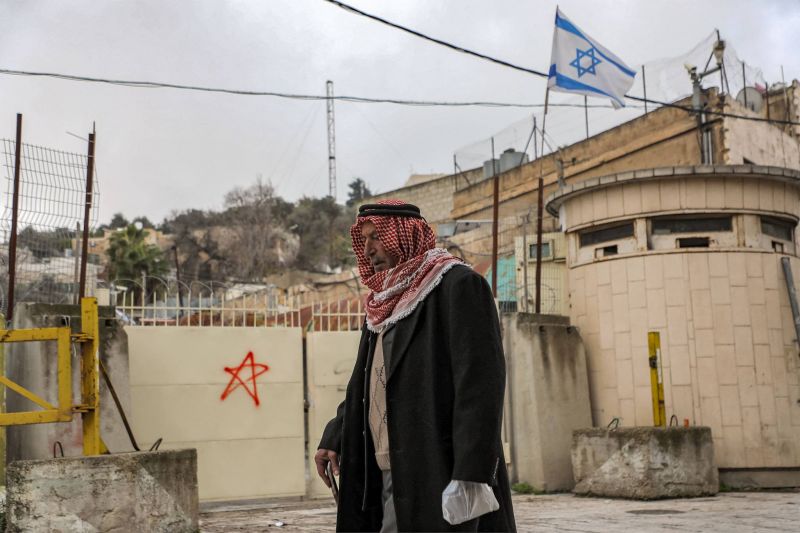Israeli forces kill 2 Palestinians in West Bank raid