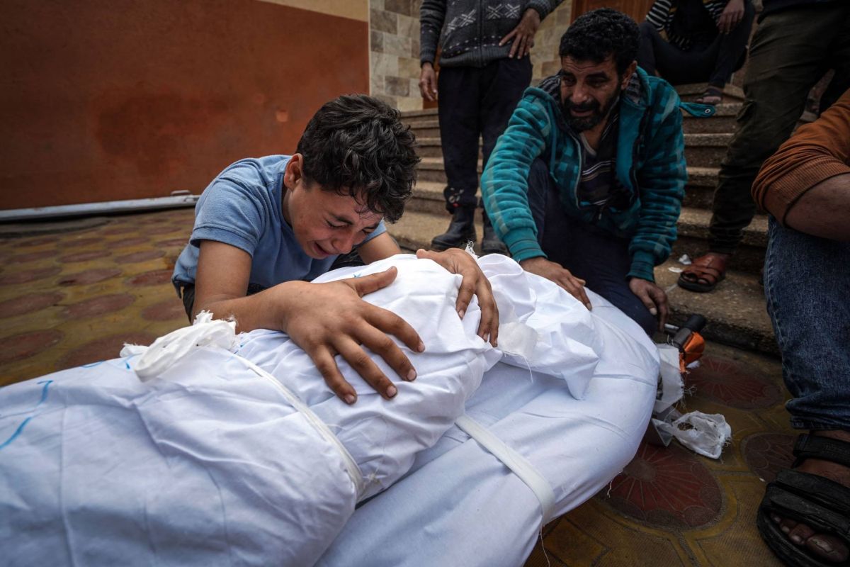 Shelling in south Lebanon, Iraqi tourist found dead, 25 trapped in cable car: Everything you need to know to start your Friday Shelling in south Lebanon, Iraqi tourist found dead, 25 trapped in cable car: Everything you need to know to start your Friday