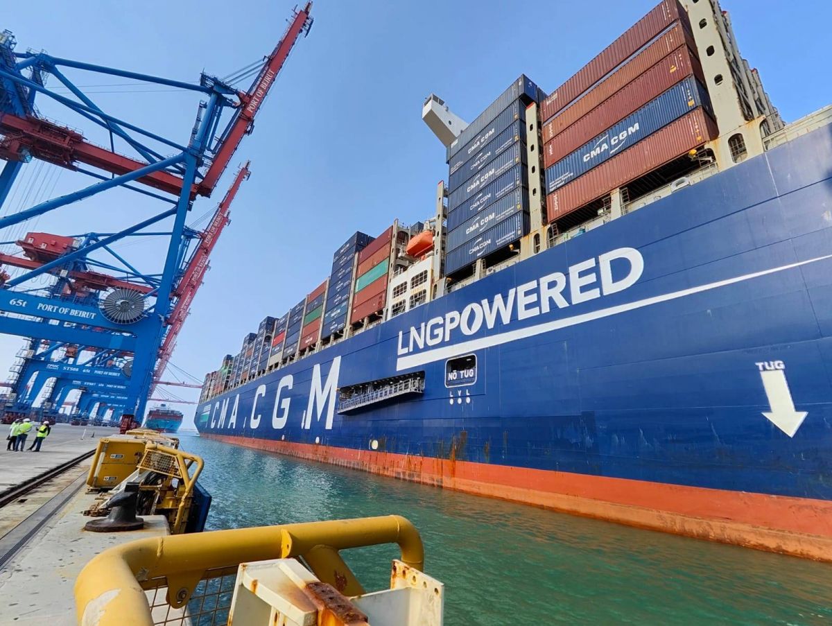 Escale à Beyrouth du CMA CGM Palais Royal, plus grand porte-conteneurs propulsé au gaz naturel liquéfié