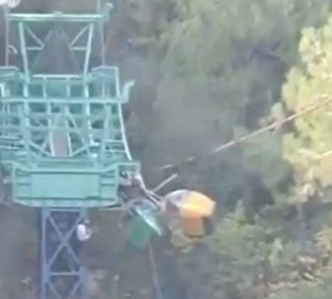 Passengers trapped in Jounieh's Teleferique cable car all rescued Passengers trapped in Jounieh's Teleferique cable car all rescued