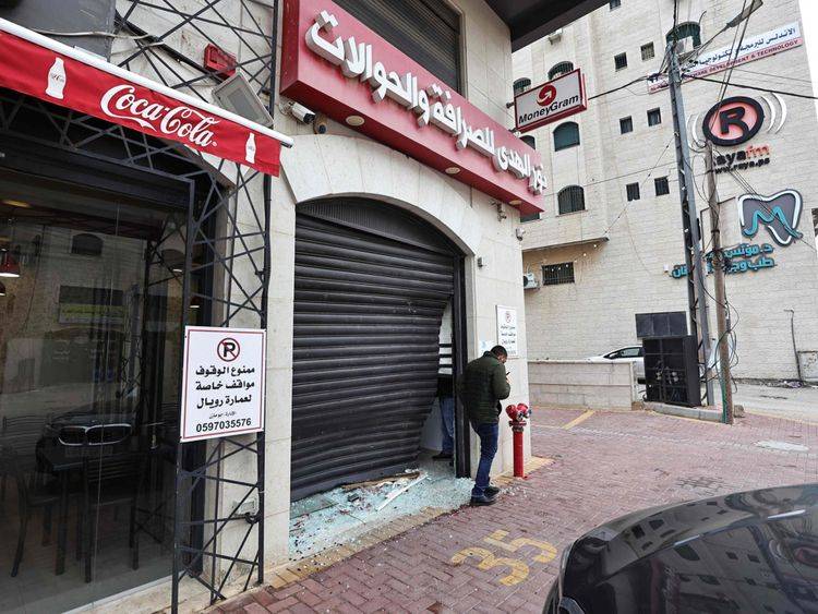 Les raids israéliens contre certains bureaux de change servent « aussi à recueillir des renseignements »