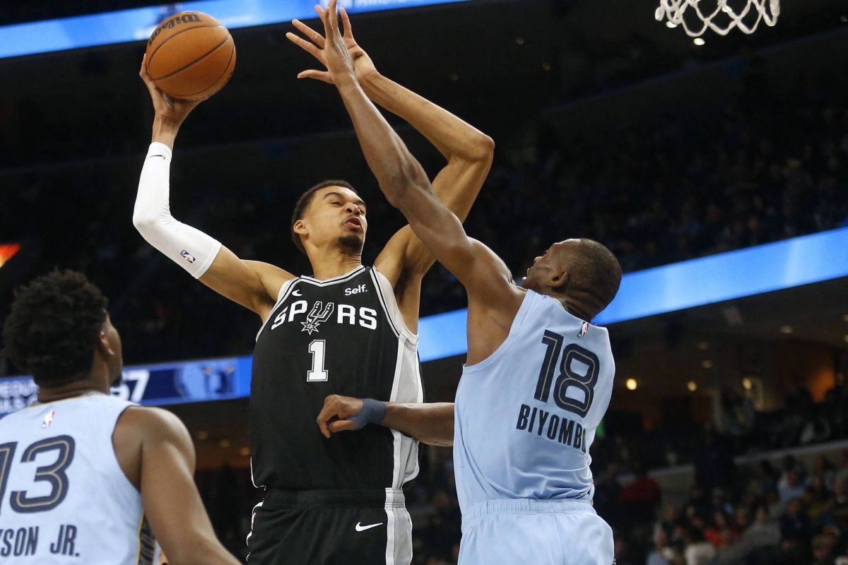 Les Spurs encore battus malgré 20 points de Wembanyama