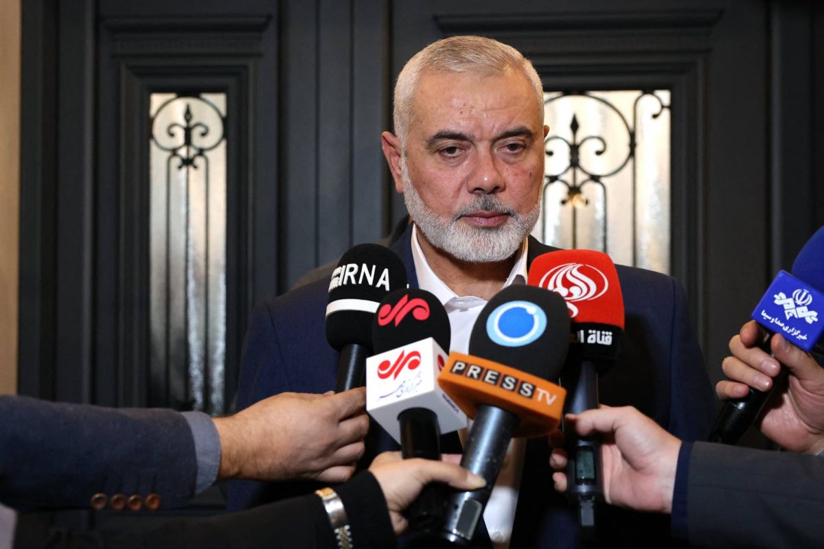 Hamas chief urges Muslim states to support 'resistance with weapons'