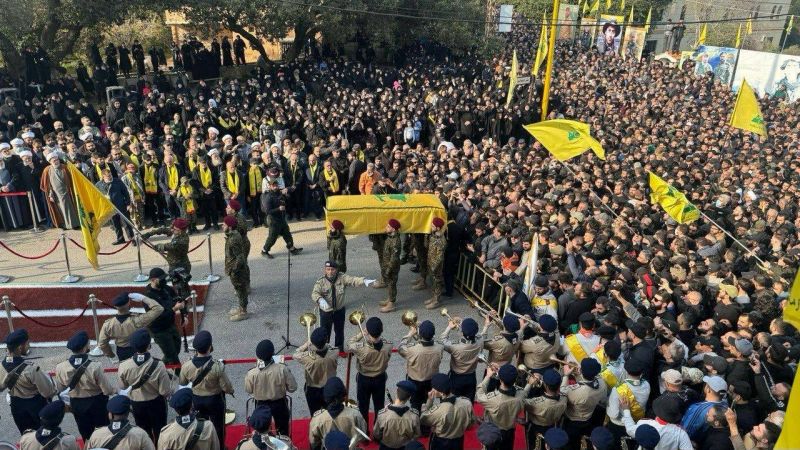 Le Hezbollah enterre un de ses commandants dans son village natal de Kherbet Selm