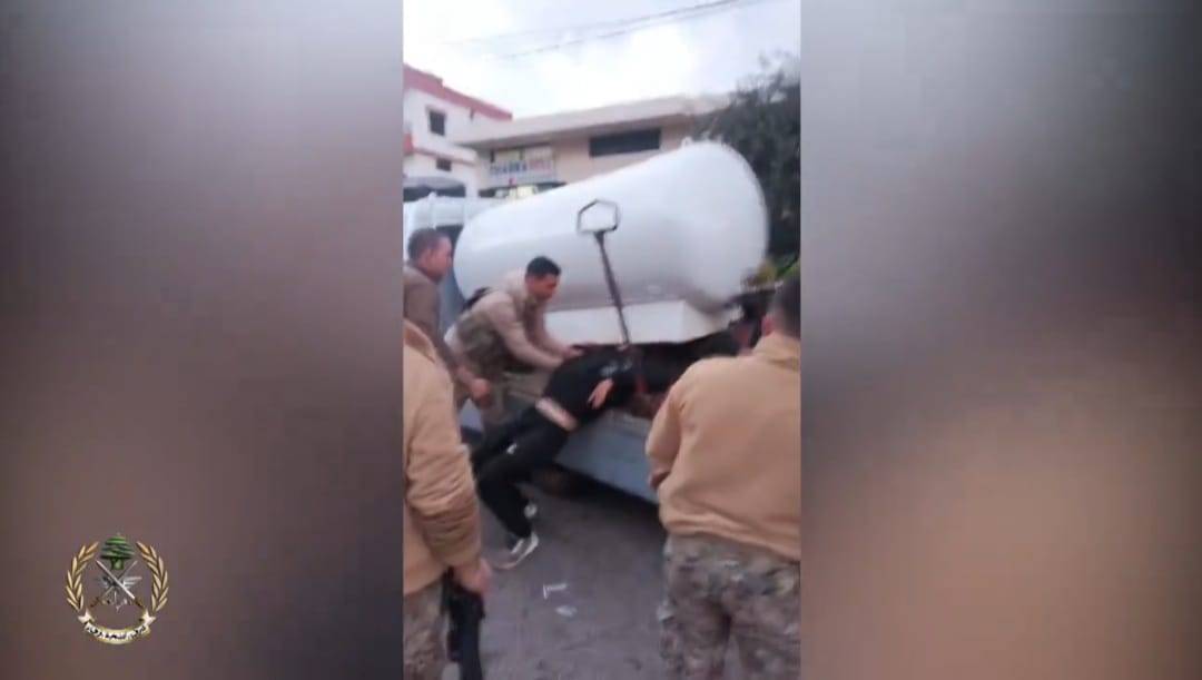 Lebanese army prevented 700 Syrian migrants from entering Lebanon over the last two weeks