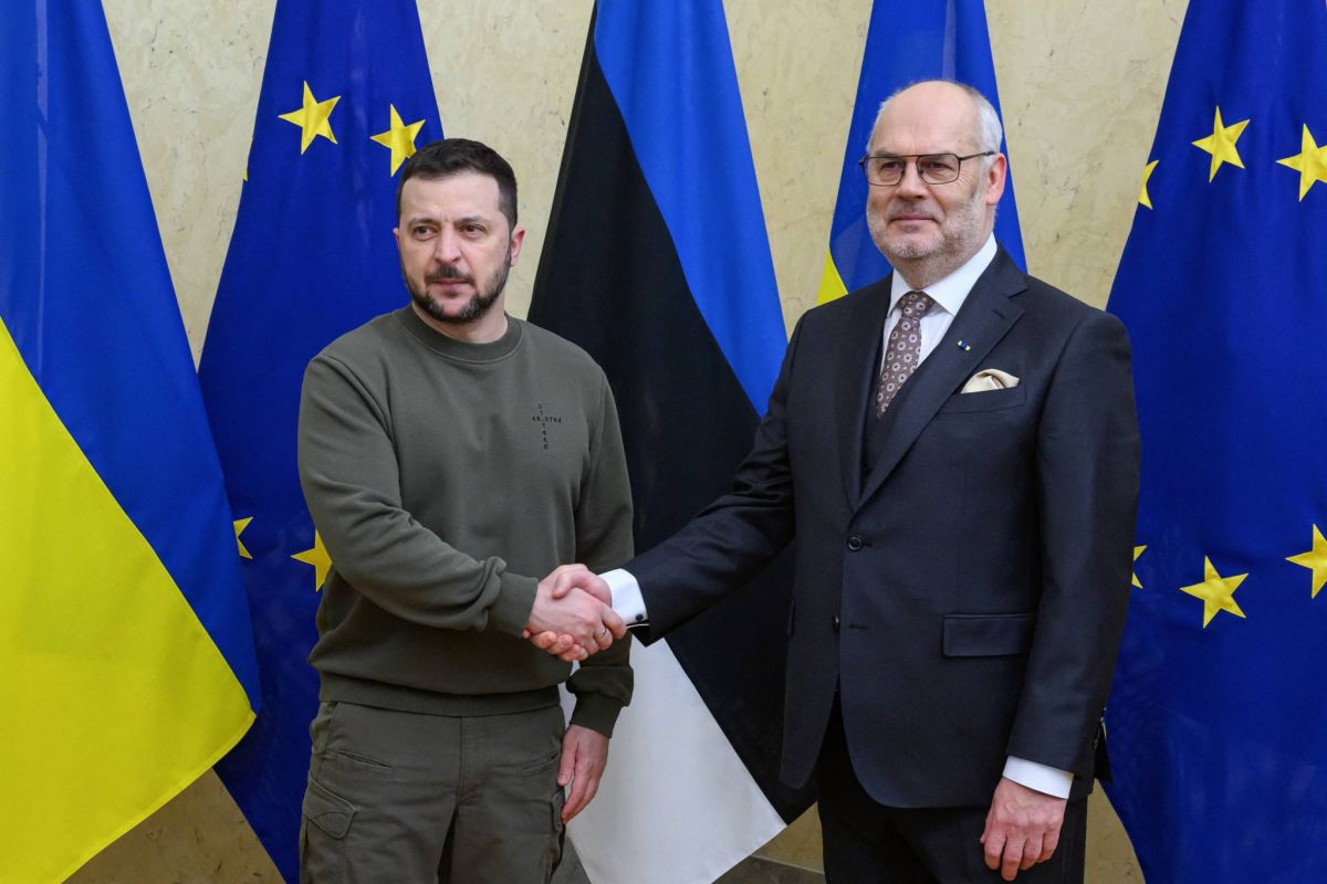 Zelensky en Estonie: des « pauses » dans le conflit aideraient la Russie