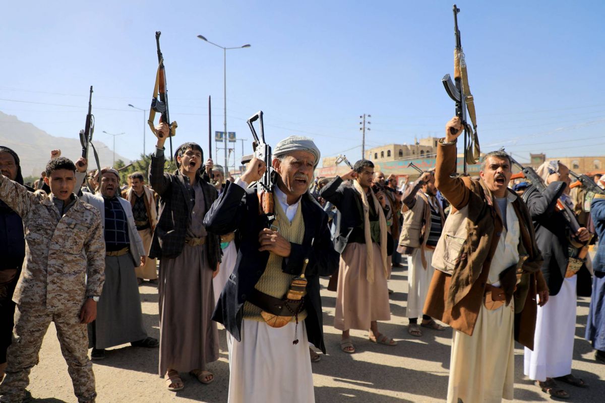 Le chef des houthis menace de riposter à toute attaque