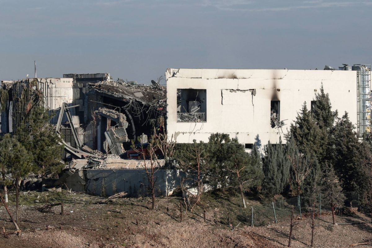 Iran Guards hit 'terrorist' targets in Iraq, Syria
