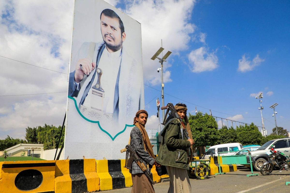 Houthis say US ship hit in Gulf of Aden attack