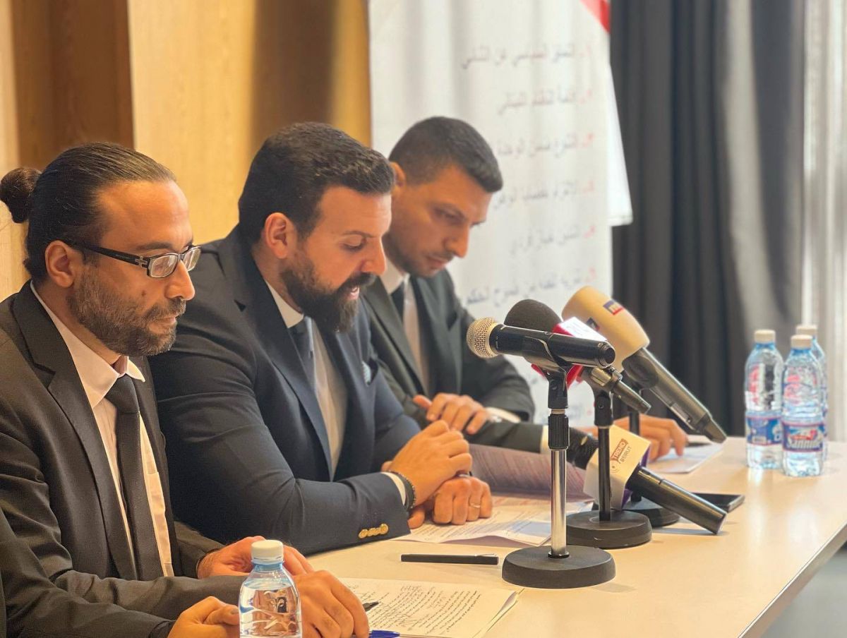Sur fond de guerre Hezbollah-Israël, l'opposition chiite tente de gagner du terrain
