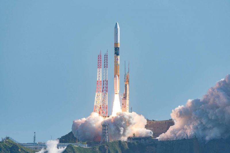Le module spatial japonais SLIM a aluni, mais ses panneaux solaires ne génèrent pas d'énergie