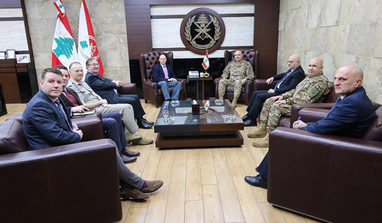 Gen. Aoun meets British official following Cameron's Beirut visit