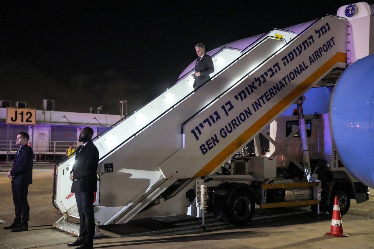 Blinken meets Israeli PM for talks on Gaza truce plan Blinken meets Israeli PM for talks on Gaza truce plan