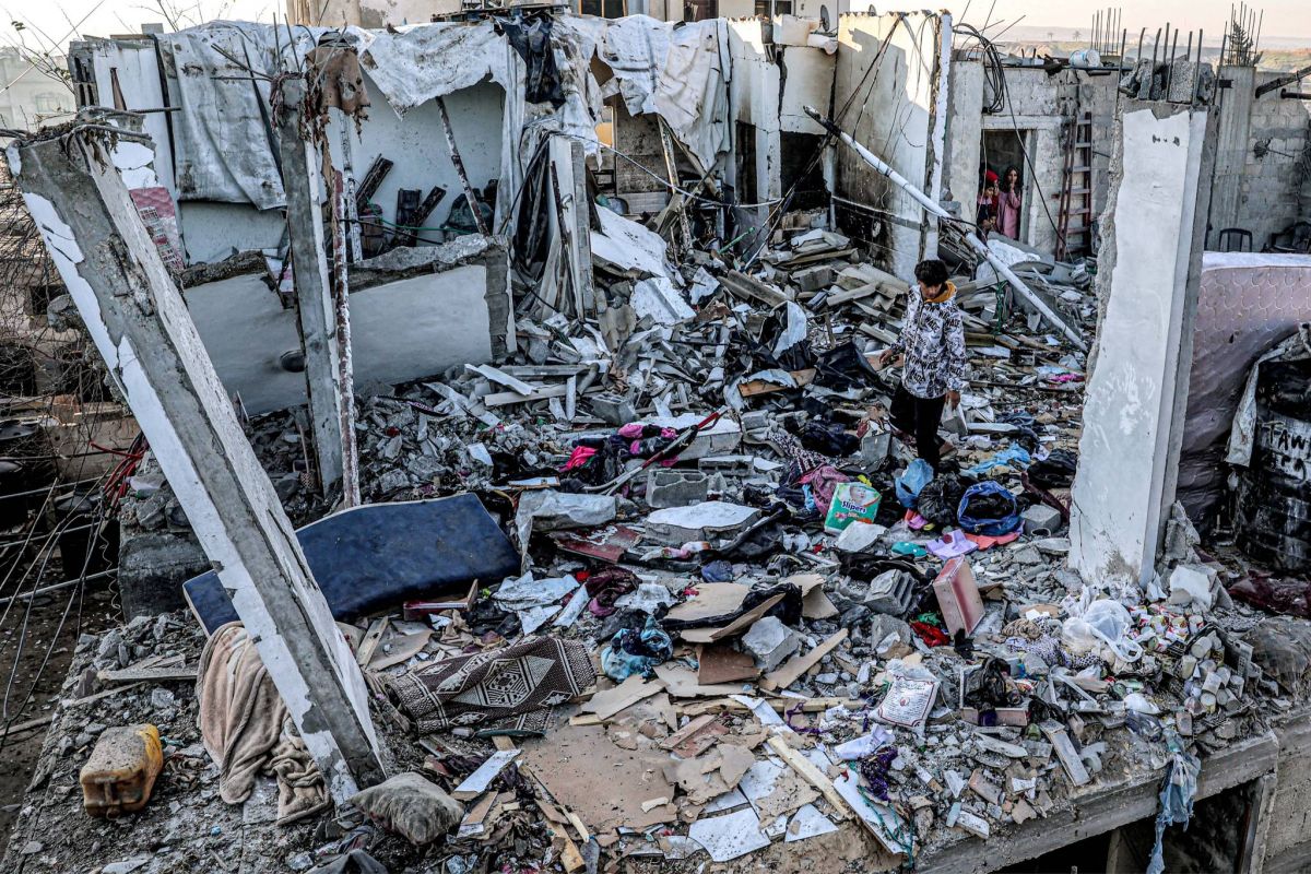 Hamas proposes three-stage ceasefire over 135 days, leading to end of war Hamas proposes three-stage ceasefire over 135 days, leading to end of war