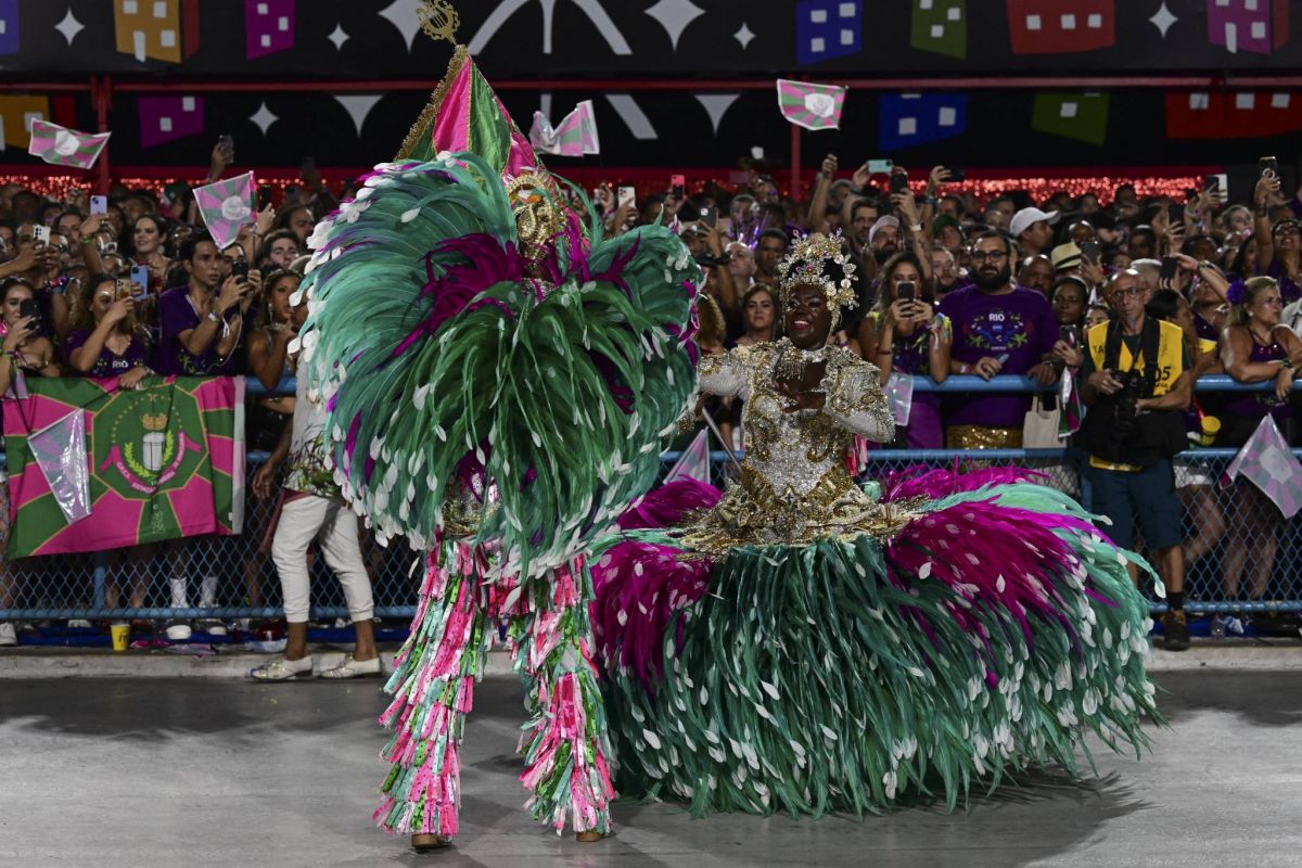 Bouquet final aux défilés du carnaval de Rio