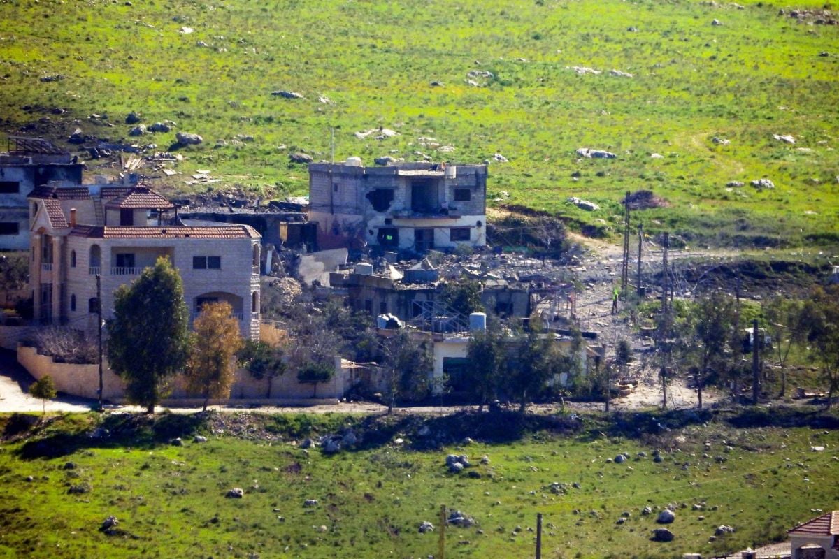 Les civils paient un lourd tribut : une femme et une fillette tuées dans une frappe à Majdel Zoun