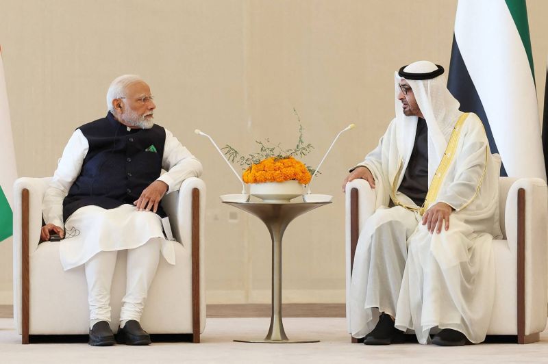 Narendra Modi aux Emirats pour ouvrir un temple hindou et renforcer les liens commerciaux