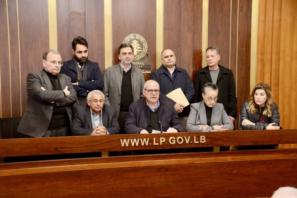 Neuf députés libanais invitent leurs collègues à élire un président lors de sessions parlementaires successives