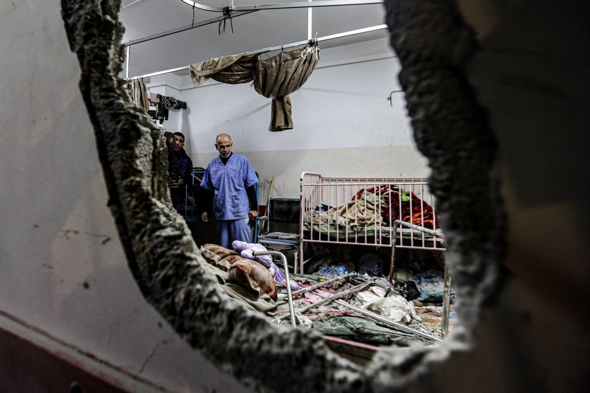 Four die in Israeli-raided hospital after oxygen cut Four die in Israeli-raided hospital after oxygen cut