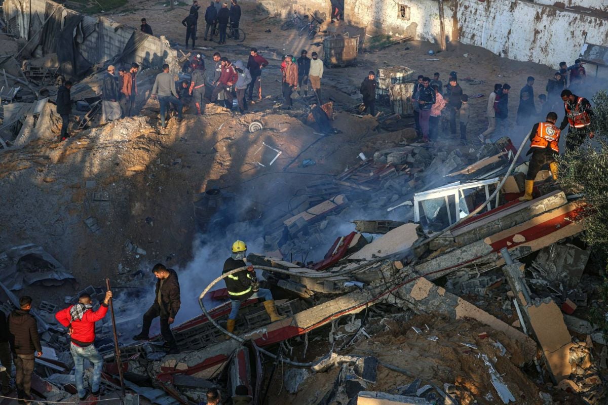 Israel pounds Gaza ahead of UN truce vote