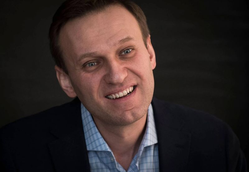 Mort de Navalny : « Poutine fait un nouveau pas sur la même voie que Kadhafi » en éliminant ses ennemis politiques