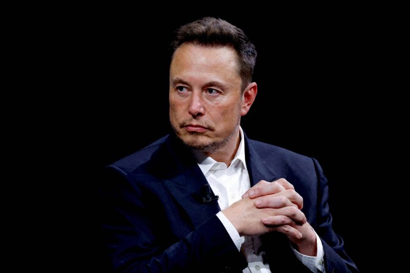 Elon Musk accuse OpenAI de « trahison » en justice
