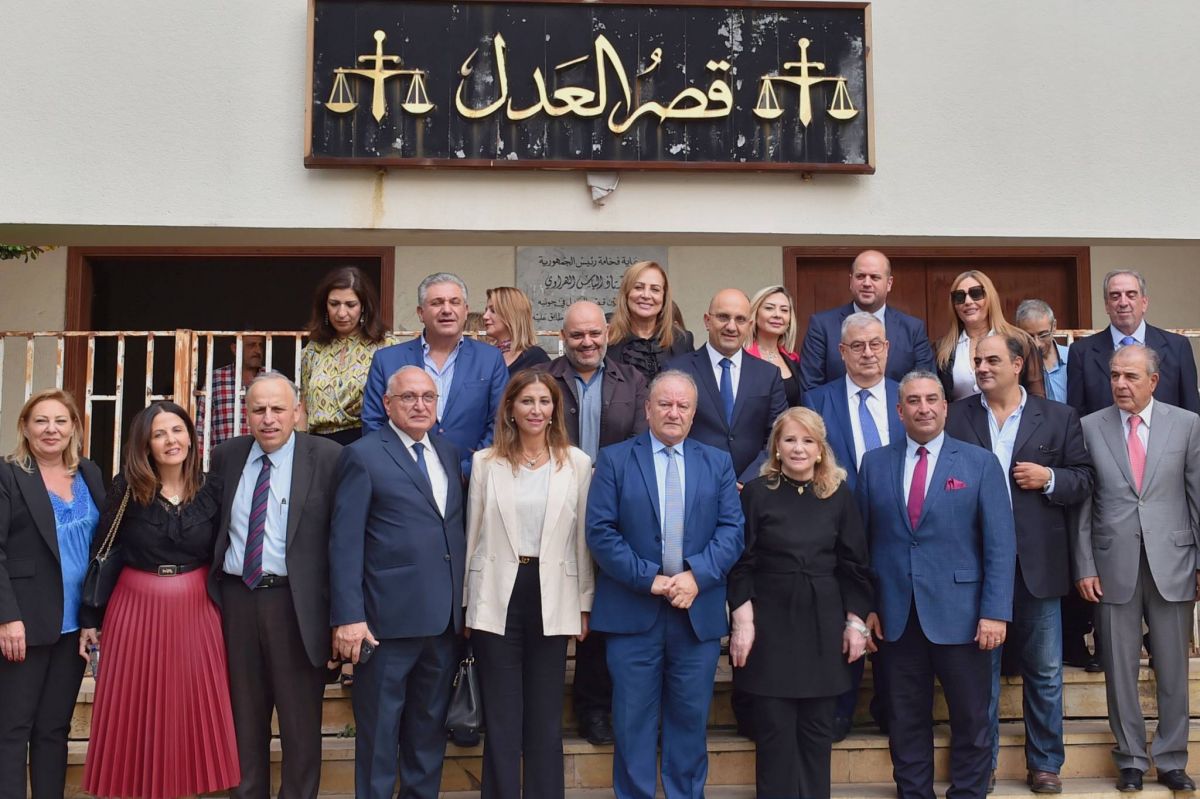 Leila Solh Hamadé inaugure un projet d’énergie solaire aux sièges de l’ordre des avocats à Jounié et Aley Leila Solh Hamadé inaugure un projet d’énergie solaire aux sièges de l’ordre des avocats à Jounié et Aley