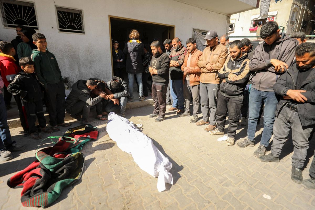 Health ministry in Gaza says death toll at aid trucks shooting hits 104