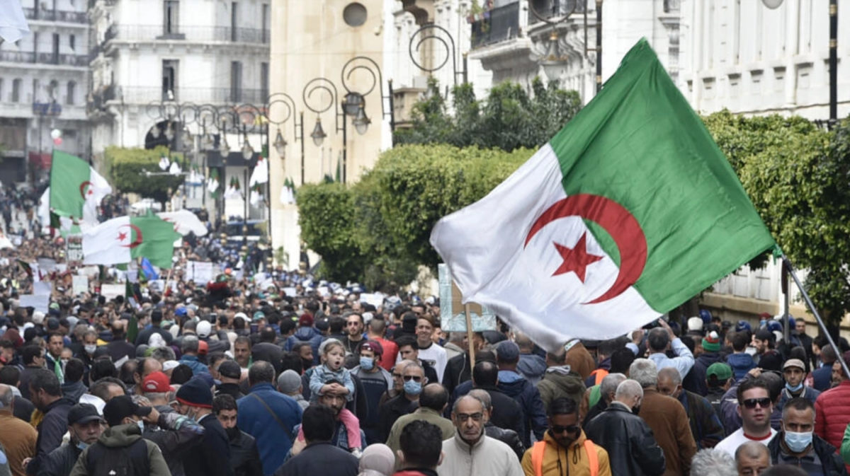 Cinq ans après le Hirak, « la répression de la dissidence se poursuit », affirme Amnesty