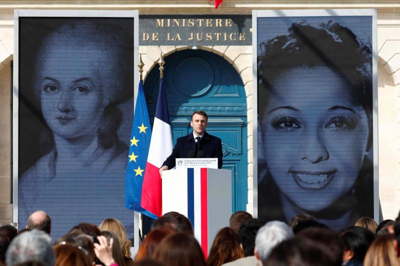 Macron veut inscrire l'avortement dans la Charte des droits fondamentaux de l'UE