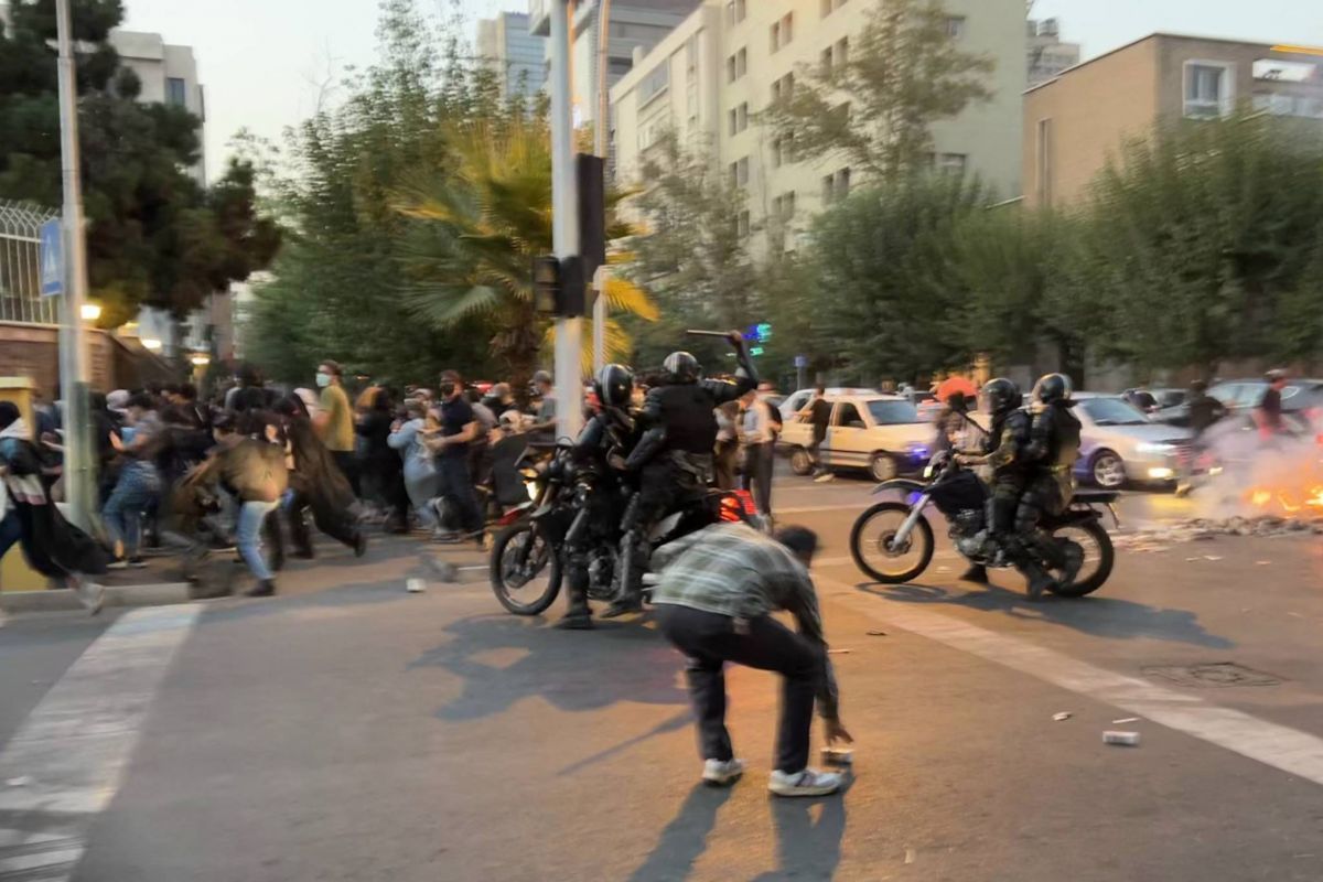 Iran crushing peaceful protests led to 'crimes against humanity'