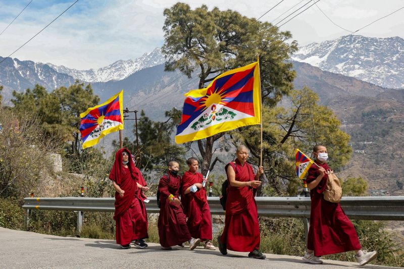 Des Tibétains en exil manifestent pour le 65e anniversaire de leur soulèvement réprimé