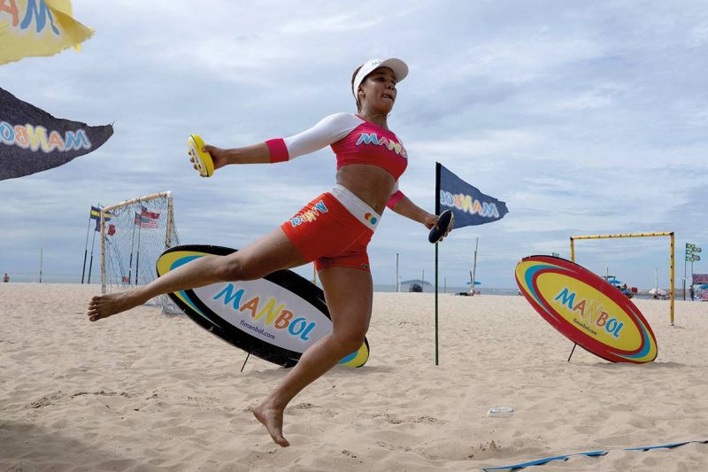 Le jet de mangues élevé au rang de sport au Brésil