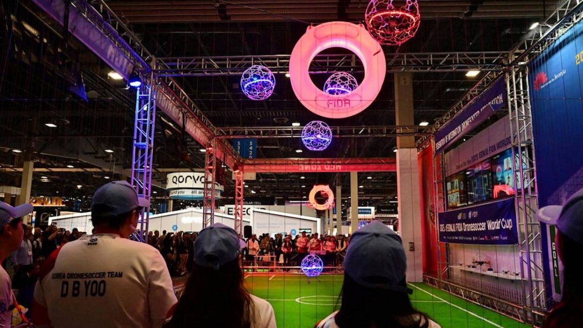 Le « drone soccer » espère conquérir le monde Le « drone soccer » espère conquérir le monde