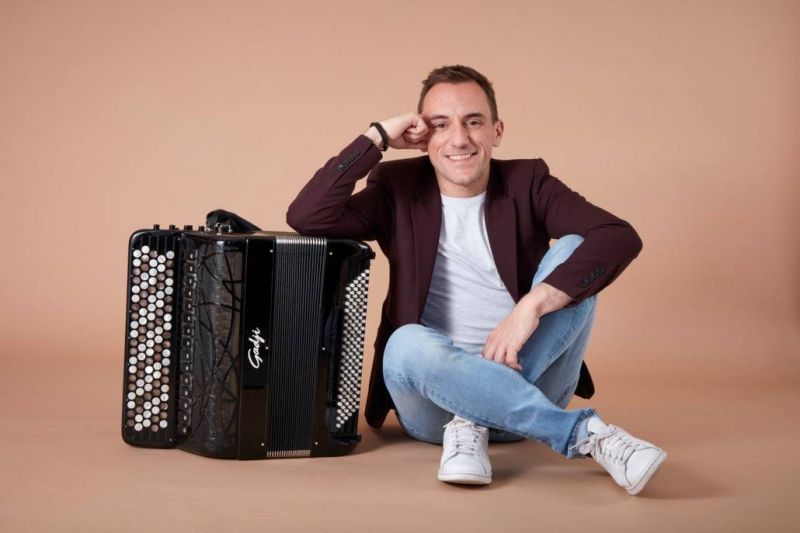 Félicien Brut, l’accordéoniste français qui souffle sur Beyrouth
