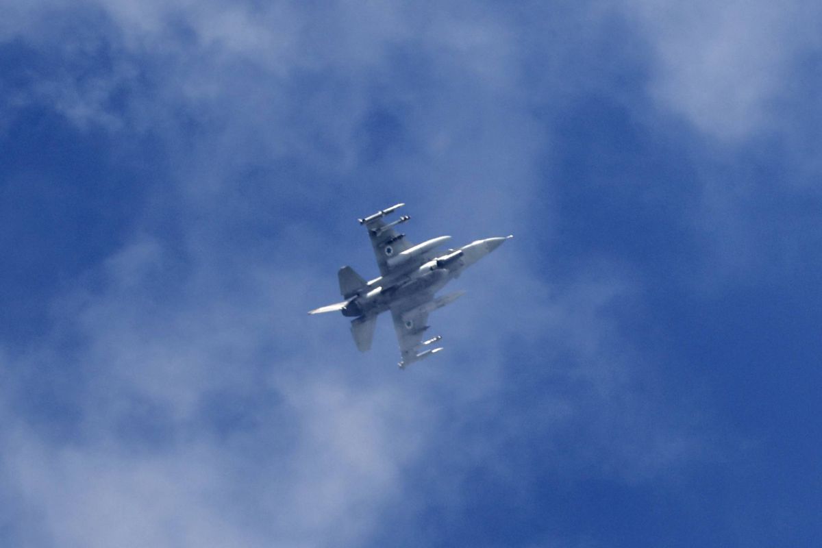 Israel strikes Lebanon's east, killing one