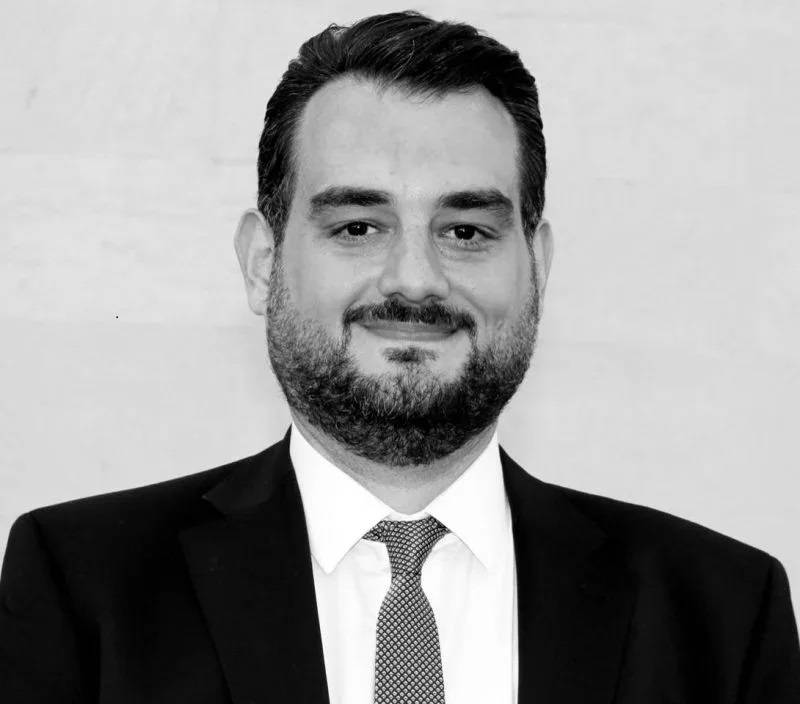 Les déboires de l’activiste anti-Hezbollah Makram Rabah devant la Sûreté générale Les déboires de l’activiste anti-Hezbollah Makram Rabah devant la Sûreté générale