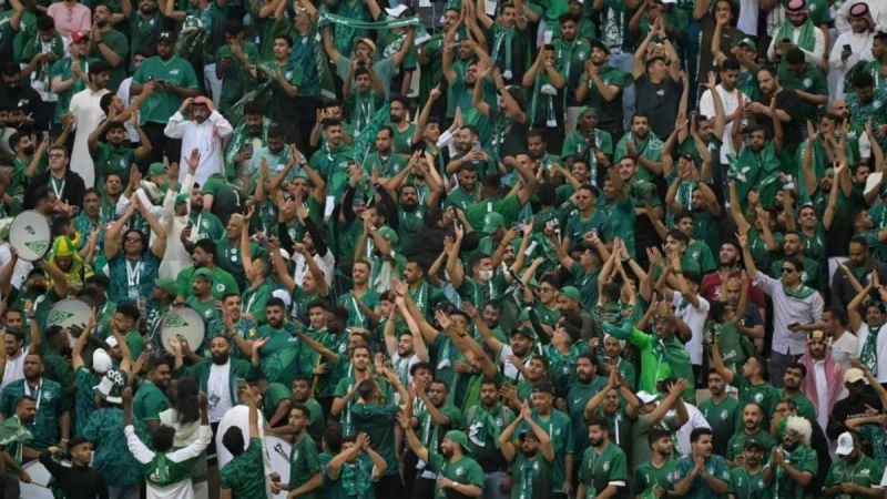 Saudi court imprisons football fans for religious chant