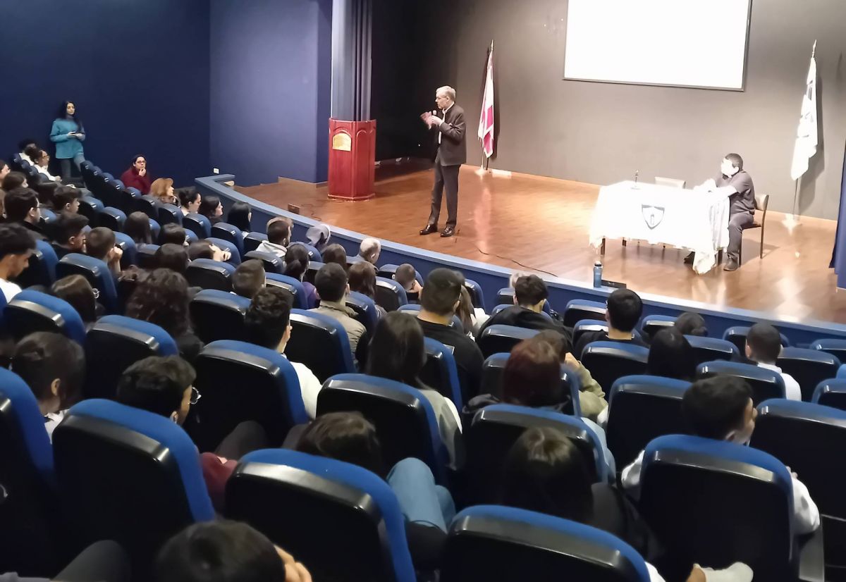 Intervention de Jacques Arnould sur l’IA à l’école Saint-Joseph des filles de la Charité