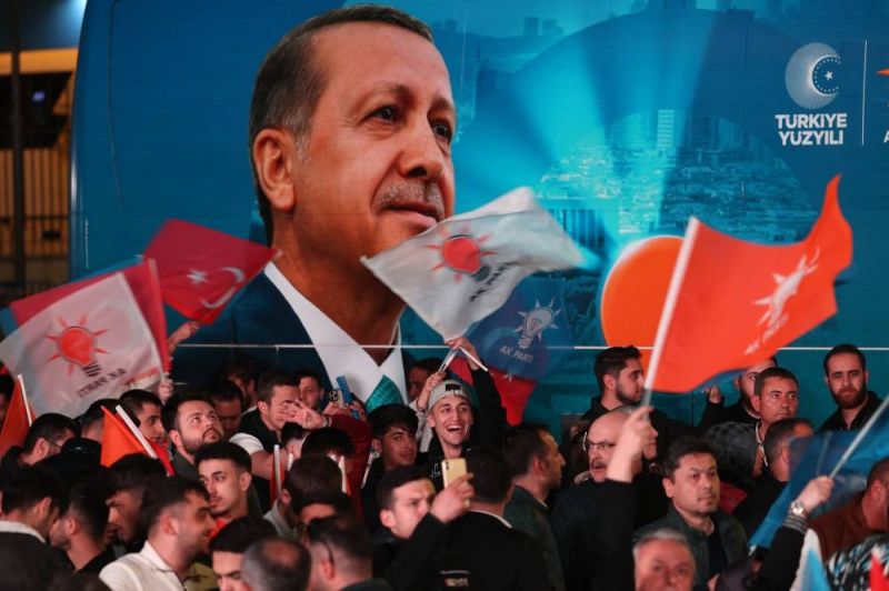 Erdogan concède une victoire historique de l'opposition aux municipales
