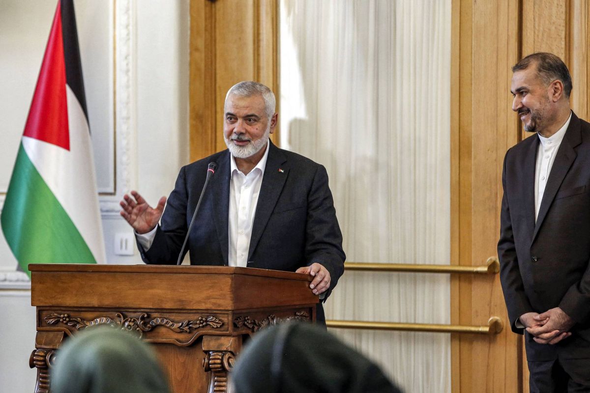 Israeli police say arrest Hamas leader's sister in terror probe