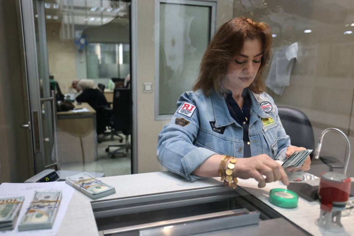 Iraq Central Bank says regulated dollar transactions rising