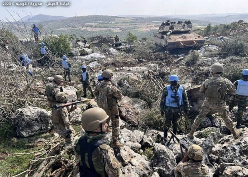 Une base de l'armée libanaise touchée par une frappe israélienne à Aïta el-Chaab