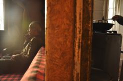 Salim silently waits for the sun to set. (Credit: Siraj Hasan/L'Orient Today)