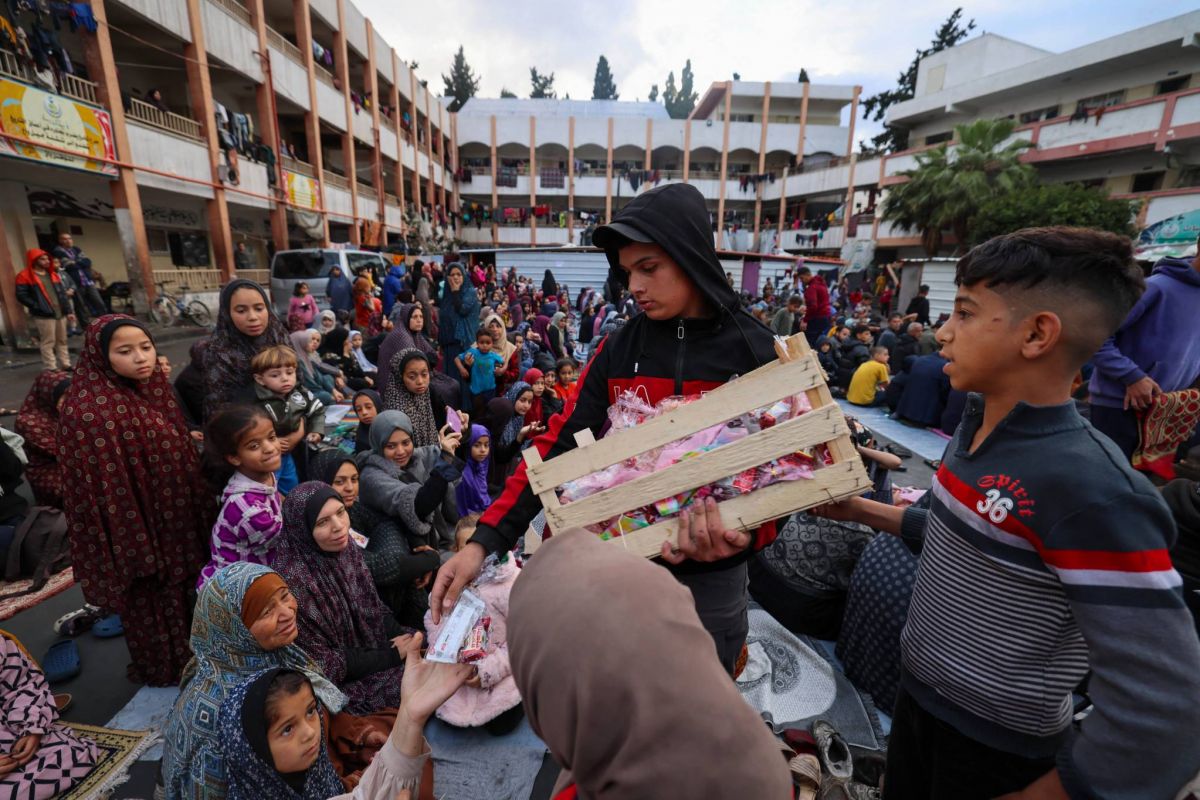 Israel bombs Gaza during Muslim festival despite US rebuke