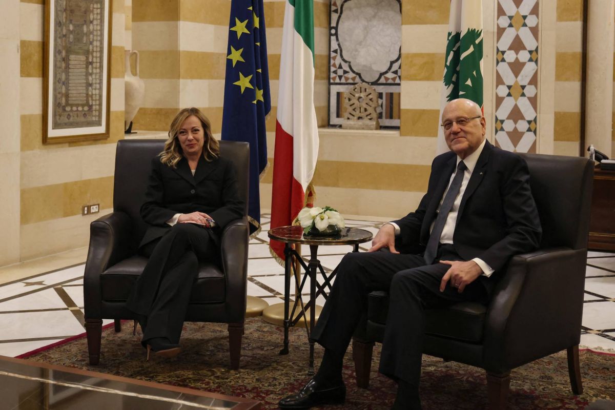 Lebanese PM defends 'integrity' after French money laundering complaint