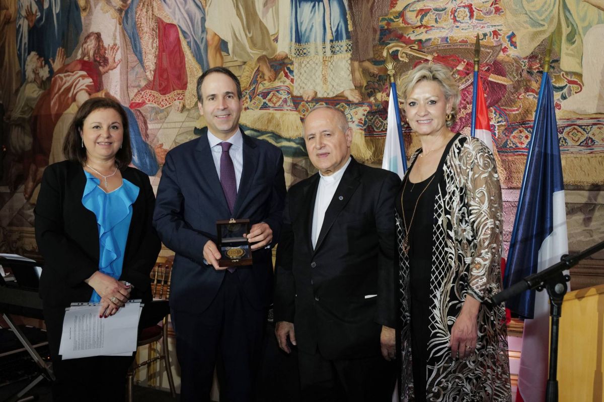 Un dîner parisien réussi pour soutenir la jeunesse étudiante de l’USJ Un dîner parisien réussi pour soutenir la jeunesse étudiante de l’USJ