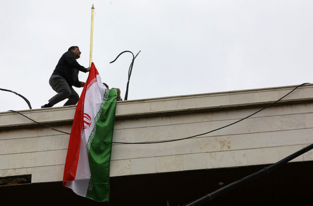 At least five killed in militant attack on Iranian police