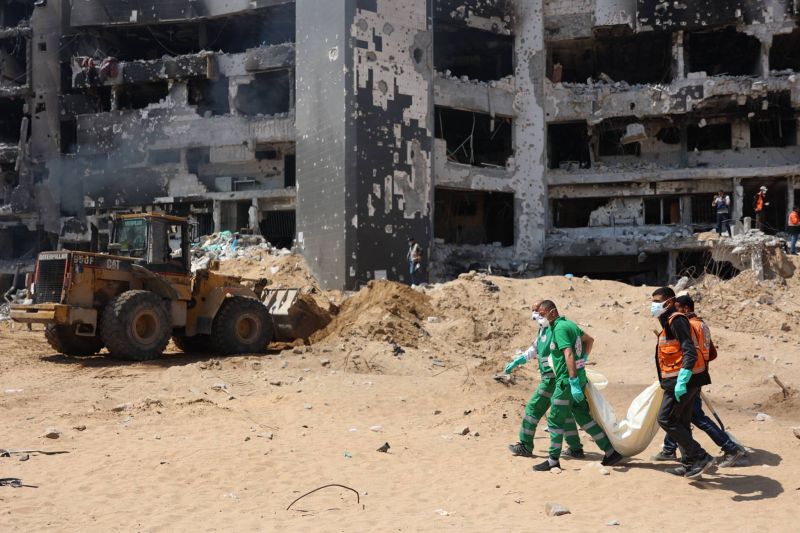 'Unbearable': Gaza families try to identify Al-Shifa dead